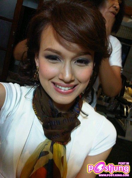 แจ๊กกี้ ชาเคอลีน นางเอกน้องใหม่ จากละคร " เงาพราย