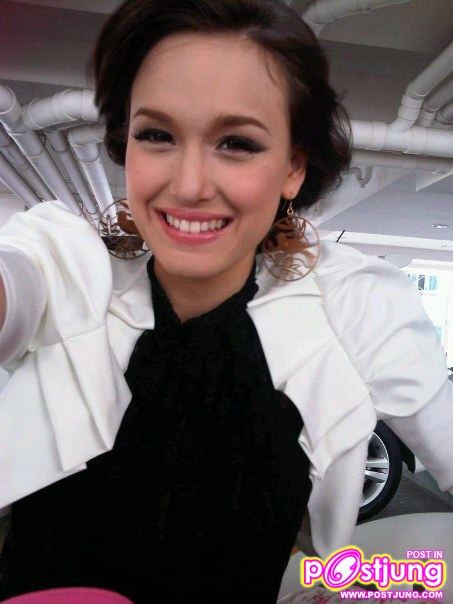 แจ๊กกี้ ชาเคอลีน นางเอกน้องใหม่ จากละคร " เงาพราย