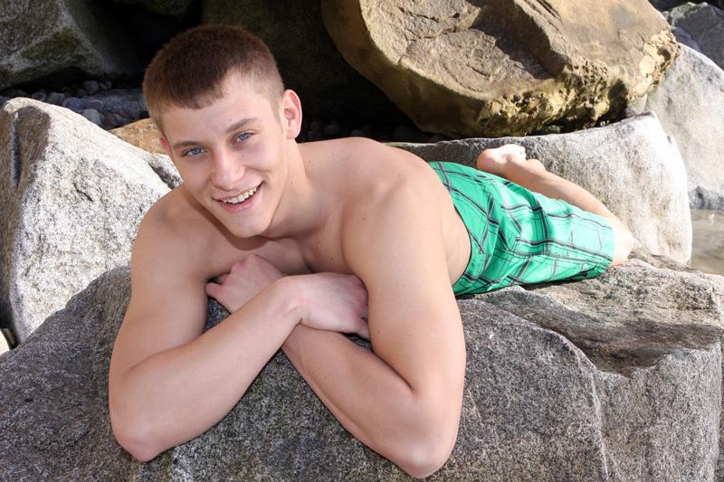 Hal หนุ่มน้อยสุดน่ารัก