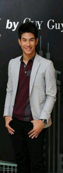 หนุ่ม  UGUY