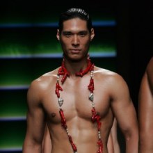 คริส กฤษณะรักษ์ ด้วงผึ้ง