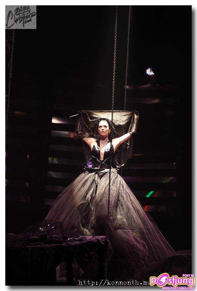 ภาพคอนเสิร์ต “20 ปี คริสติน่า อากีล่าร์”