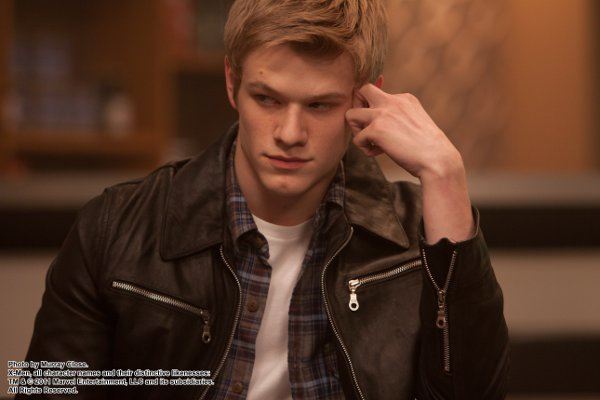 ลูคัส ทิล (อเล็กซ์ ซัมเมอร์ส/ฮาว็อค)