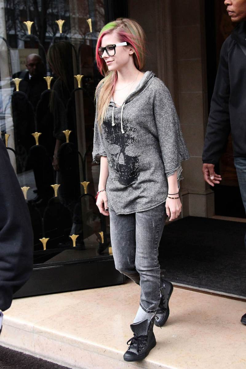Avril Lavigne เนิร์ดๆแบบน่ารัก