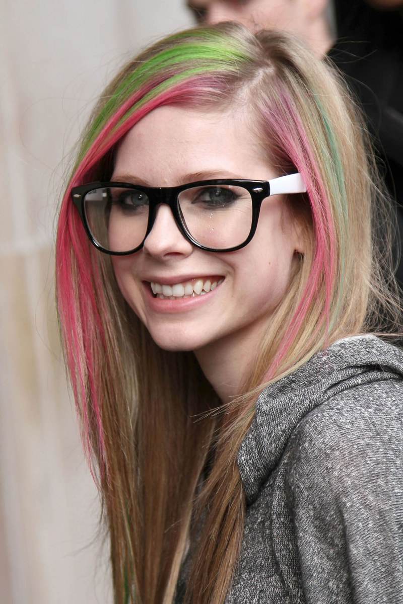 Avril Lavigne เนิร์ดๆแบบน่ารัก