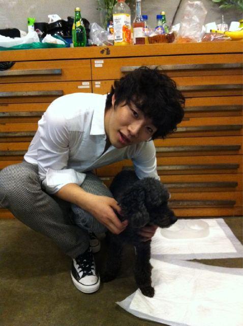 2PM อัพเดทภาพใหม่ลงใน Twitter