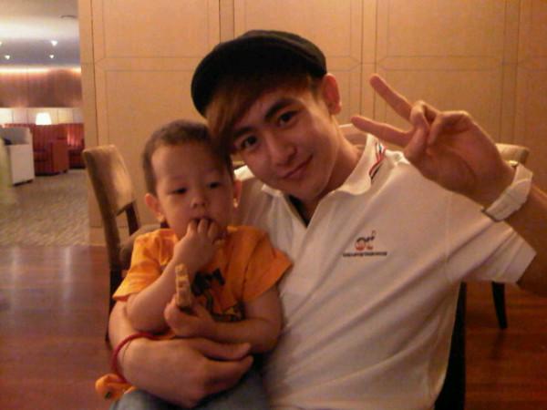 2PM อัพเดทภาพใหม่ลงใน Twitter