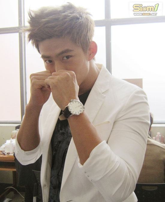 2PM อัพเดทภาพใหม่ลงใน Twitter