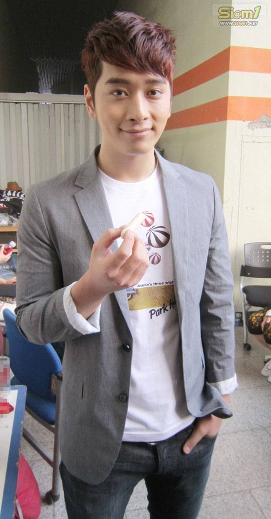 2PM อัพเดทภาพใหม่ลงใน Twitter