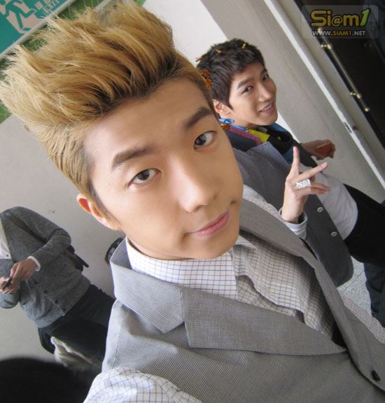 2PM อัพเดทภาพใหม่ลงใน Twitter