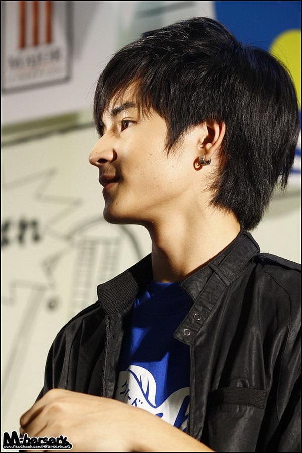 เหล่าดาราในมุมหันข้างจ๊ะ