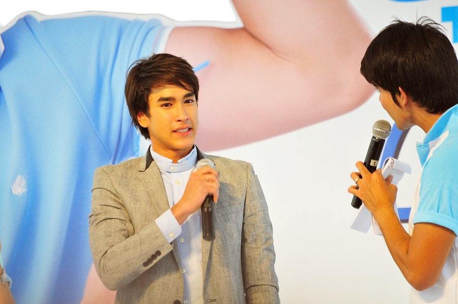 ณเดชน์จากอุบลและอุดร ในงาน Foremost