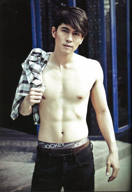 ณัฐ @ RUSH Magazine April 2011