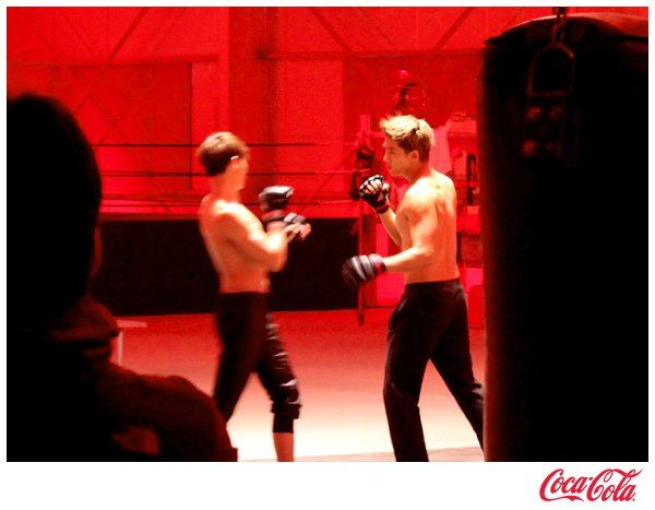 Nichkhun & Taecyeon เบื้องหลังโฆษณาCoca Cola Zero