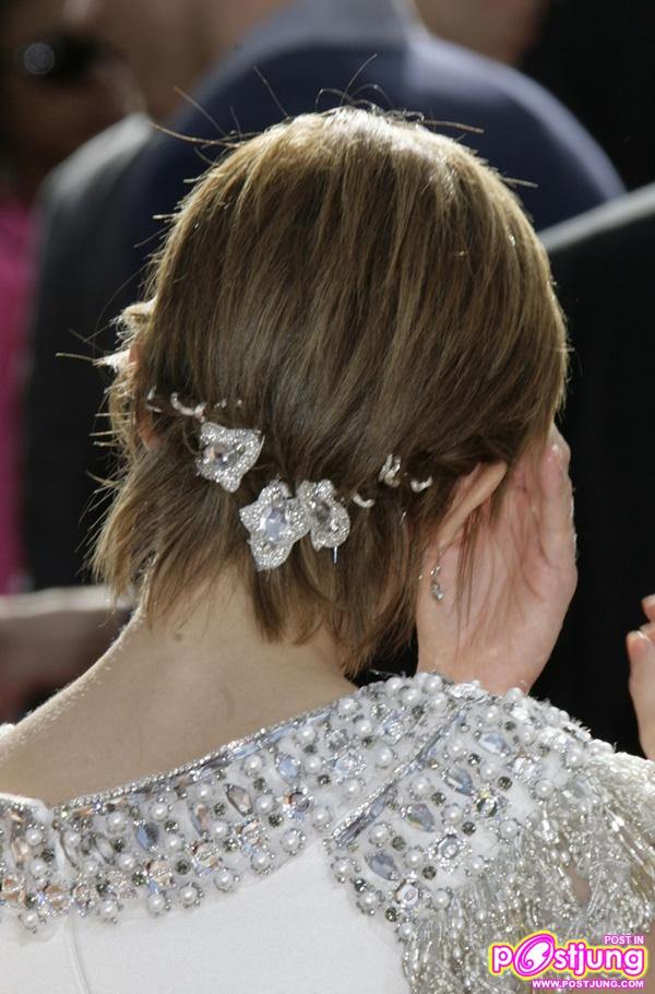 Emma Watson @ [Red carpet] 2011 MTV Movie Awards