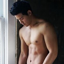 หนุ่มเอเชี่ยนล่ำๆ