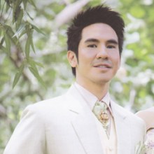 พี่ โป๊บ ธนวรรธน์