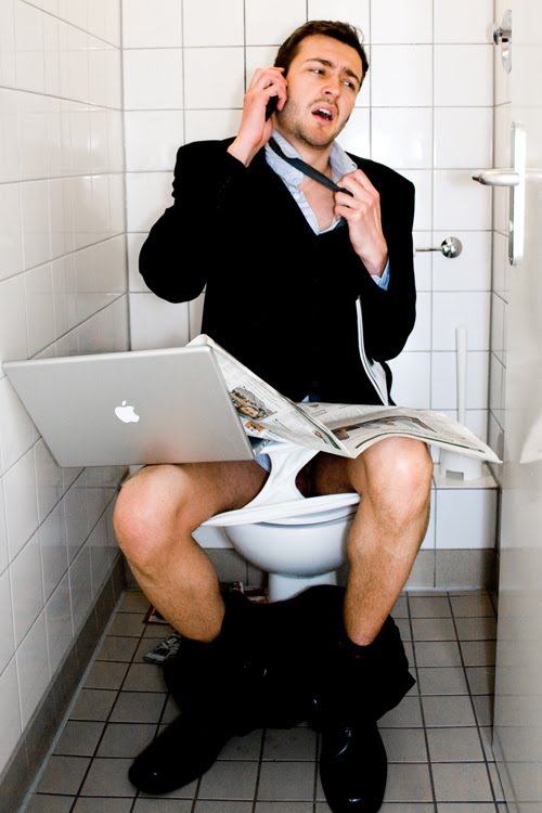 อิริยาบถหนุ่มๆ