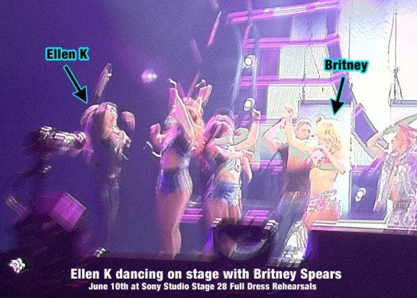 Britney Spears รูปจากการซ้อมเมื่อวาน - I Wanna Go เจ๊เชิญแฟนๆขึ้นไปเต้นด้วย