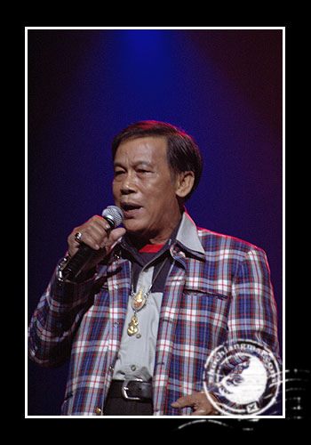 ชาย เมืองสิงค์