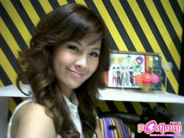 ฟ้า ชัญษร