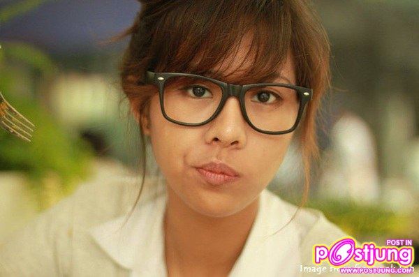 ฟ้า ชัญษร