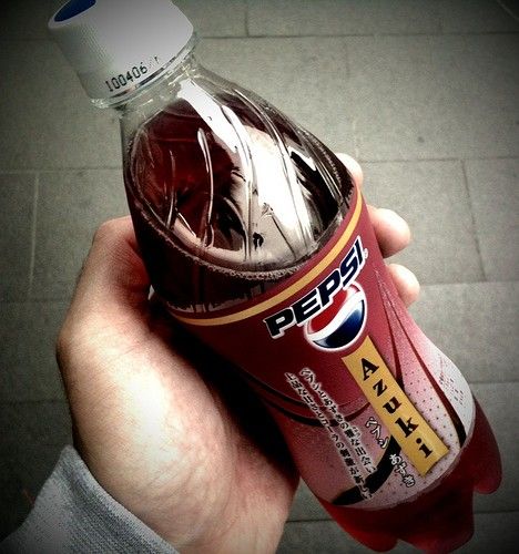 อันนี้ฮามาก ตอนแรกดิชั้นอ่านว่า "รสอสุจิ" 555