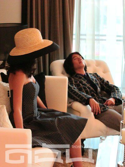 แพนเค้ก & เป้-อารักษ์..คู่รักร็อคสตาร์ @ ดิฉัน vol.34 no.824 June 2011