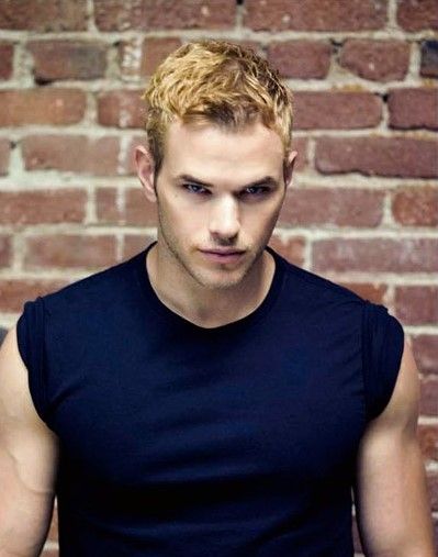 แวมไพร์หนุ่ม kellan lutz