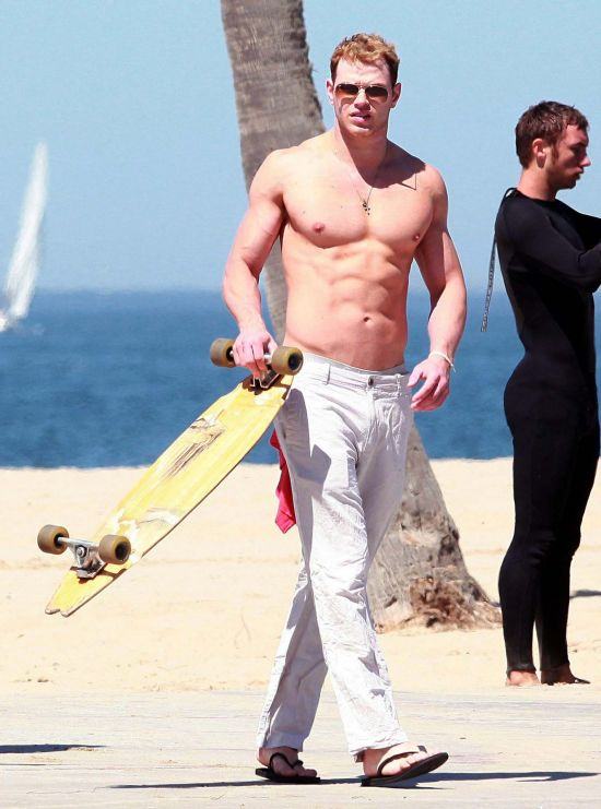 แวมไพร์หนุ่ม kellan lutz