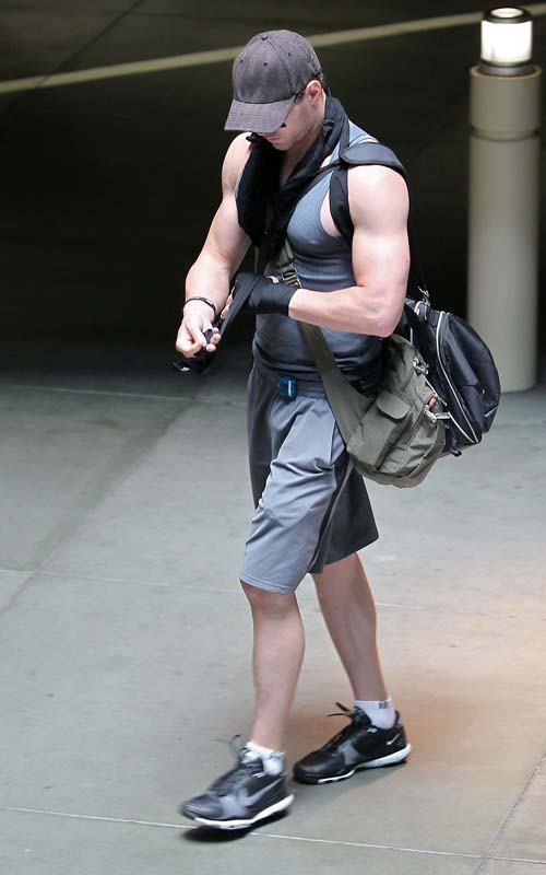 แวมไพร์หนุ่ม kellan lutz