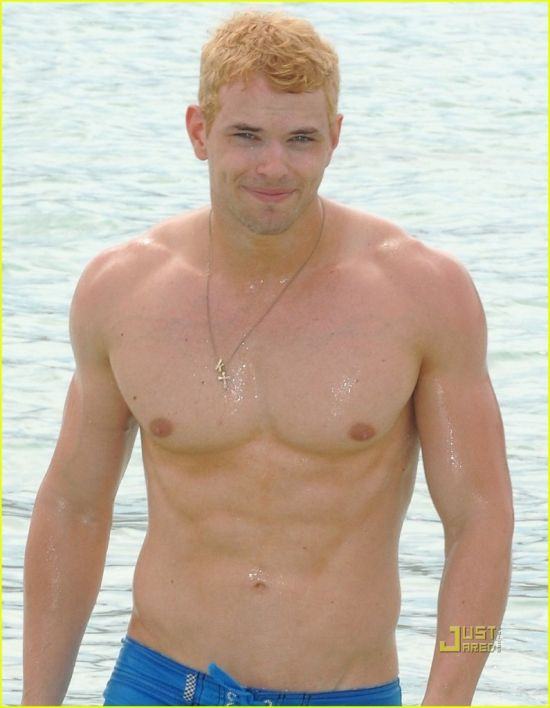 แวมไพร์หนุ่ม kellan lutz