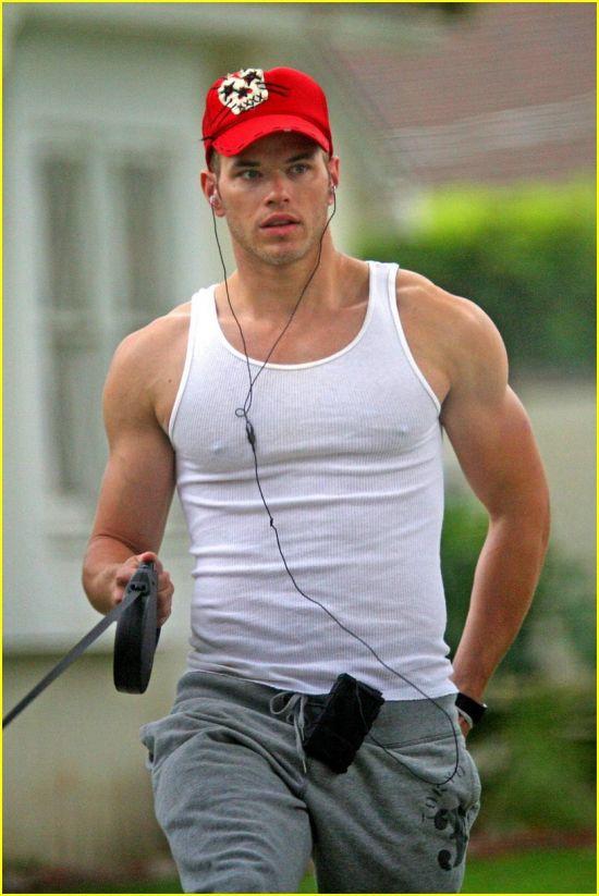 แวมไพร์หนุ่ม kellan lutz