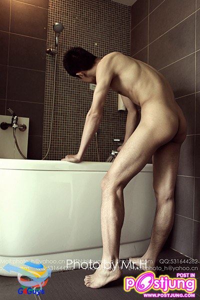 มาดูผู้ชายหล่อๆ อาบน้ำกัน ซิง ซิง รับประกันคุณภาพคะ