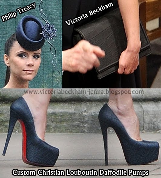 รองเท้าของ CL เทออกแบบเองเข้ากับ กระเป๋า