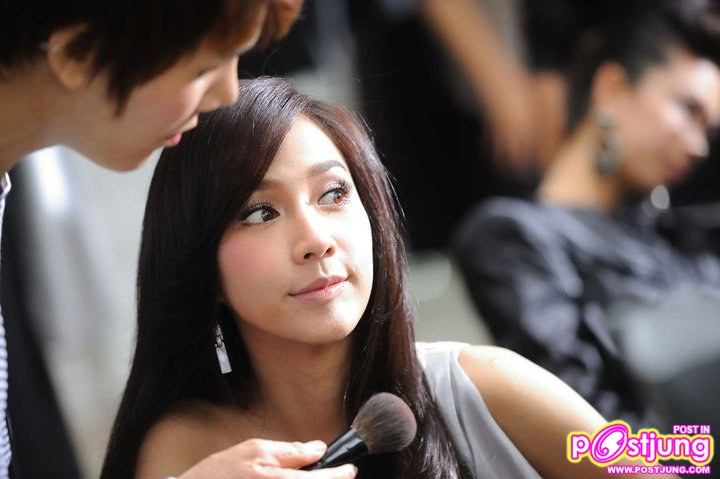 ผมสวย ขาสวยจริง ต้องเธอคนนี้