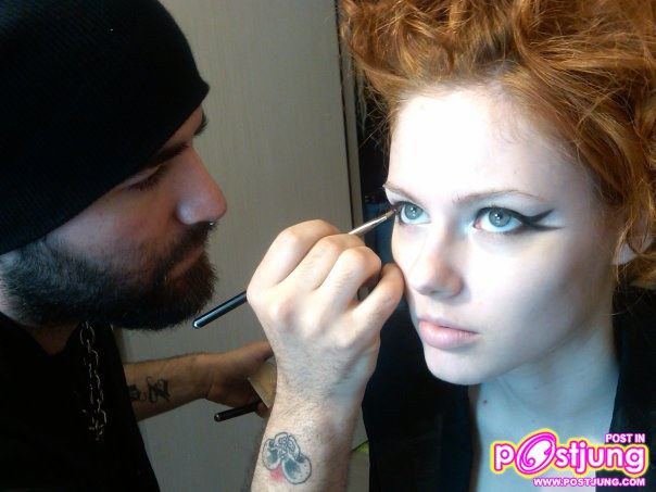 ได้ miss usa 2011 แล้วครับ เพิ่งประกวดไป