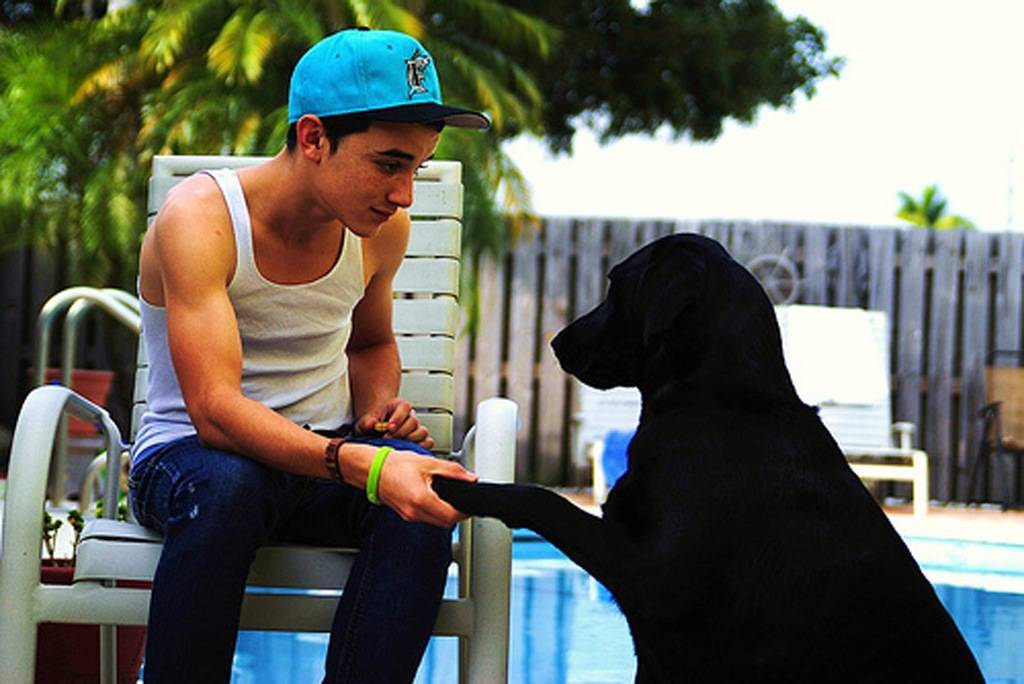 หนุ่มๆกับน้องหมา