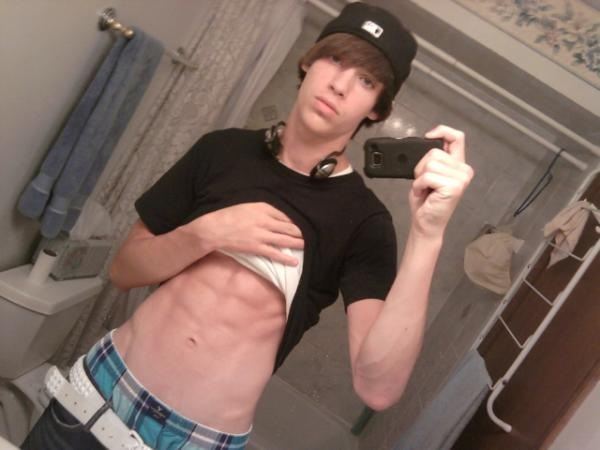 มือถือเครื่องโปรด