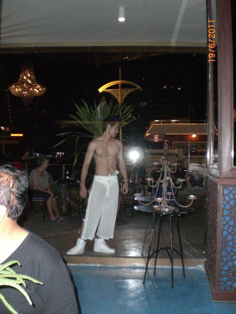 งานอะไรไม่รู้..?