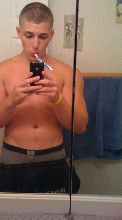 แปรงฟันยังครับ