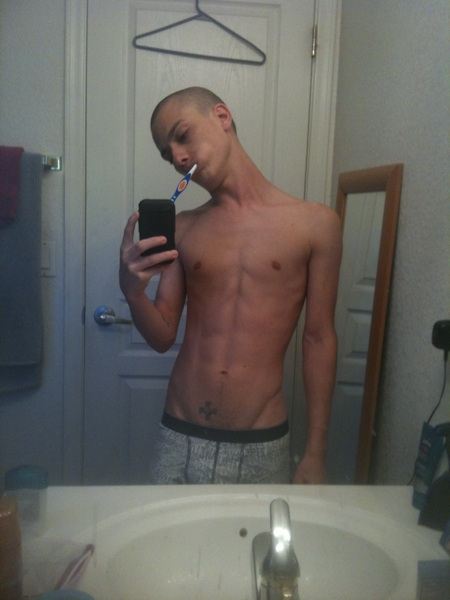 แปรงฟันยังครับ