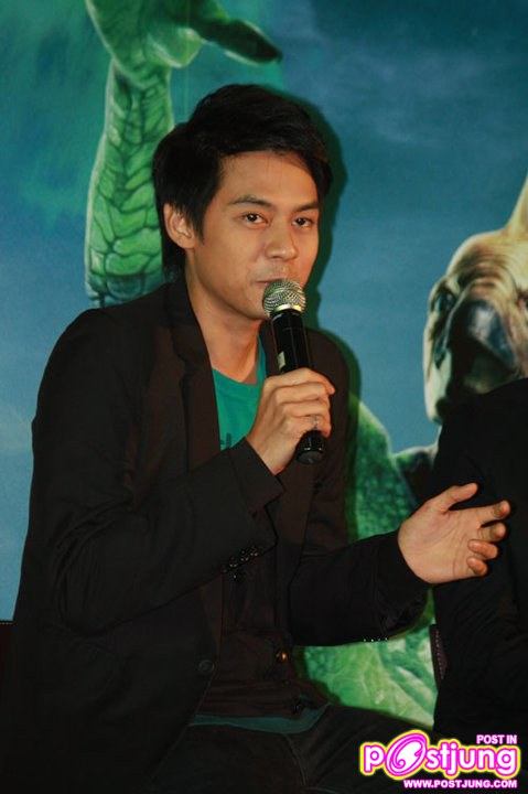 แดน วรเวช ในงานเปิดตัวภาพยนต์ Green Lantern