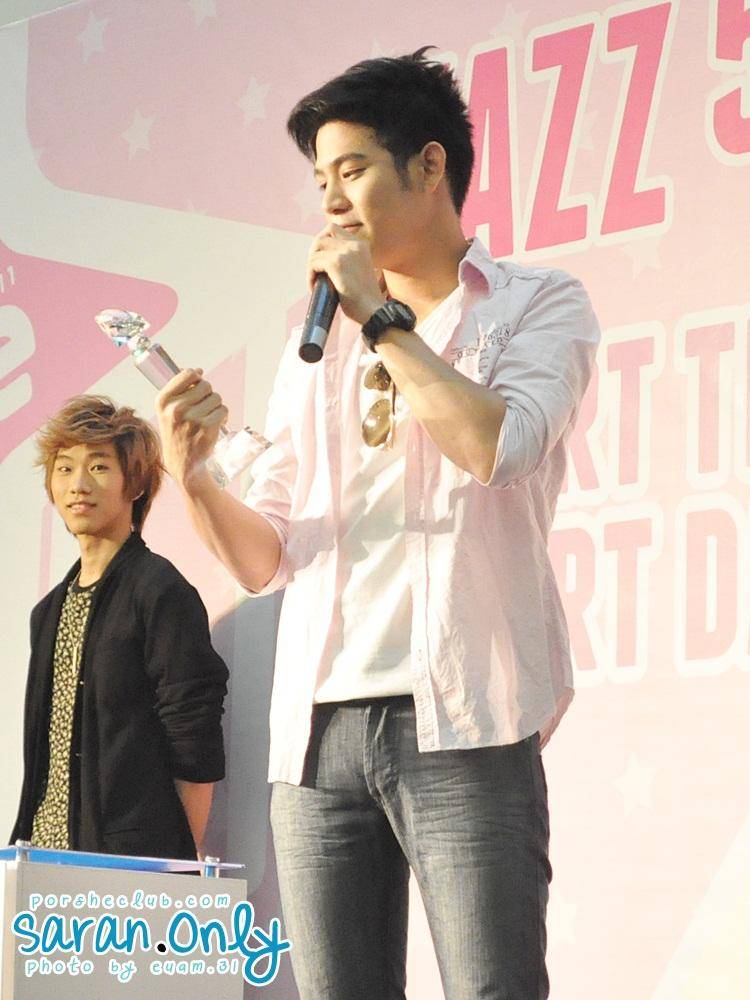 พอร์ช ศรัณย์ งานฉลองครบรอบ 5 ปี นิตยสาร Kazz @ Central World