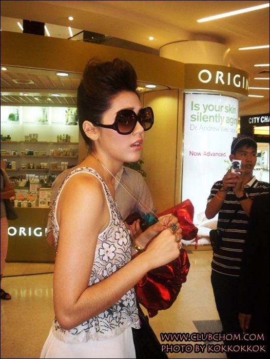 ชมพู่@เดอะมอลบางกะปิ