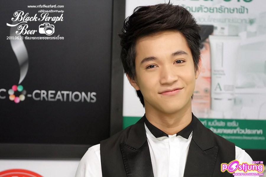 ริท @ รายการสองสาวเล่าเรื่อง