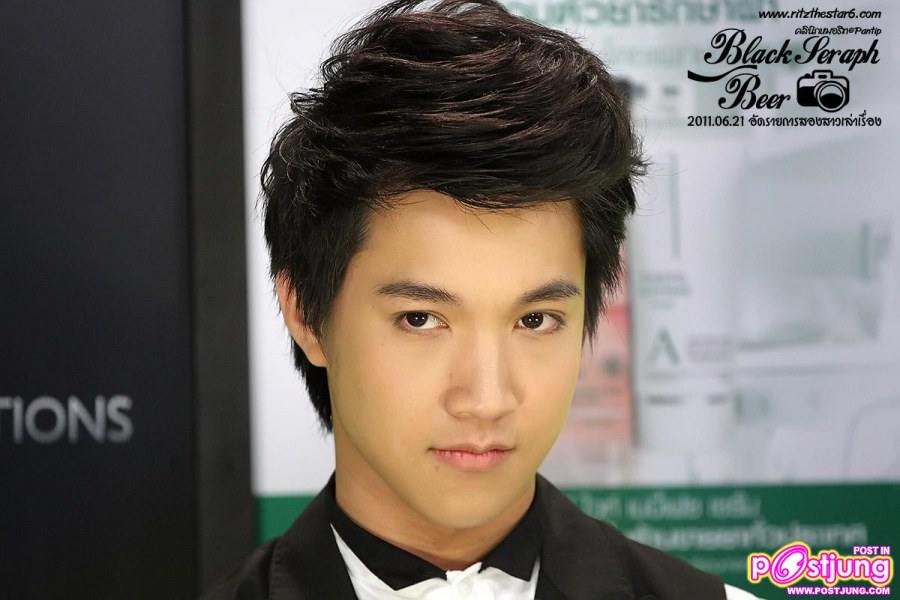 ริท @ รายการสองสาวเล่าเรื่อง