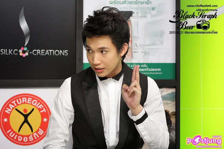 ริท @ รายการสองสาวเล่าเรื่อง