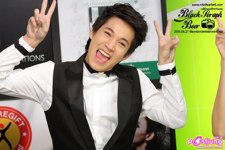 ริท @ รายการสองสาวเล่าเรื่อง