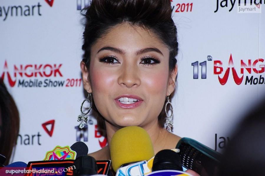 ประชันดาราสาว จุ๋ย ตอง มาร์กี้